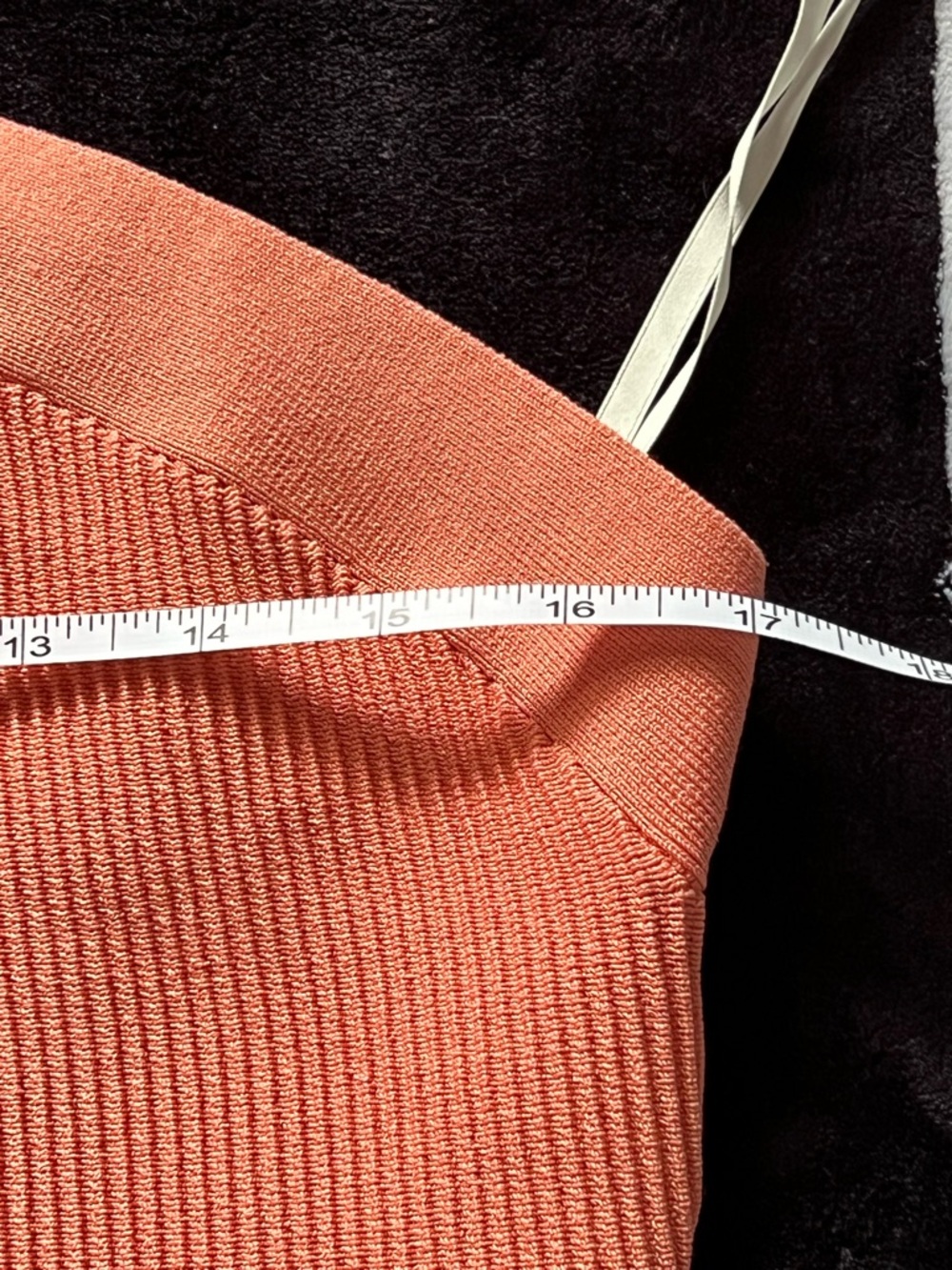 Babaton Coral Sculp Knit Criss Cross top - Picture 9 of 11